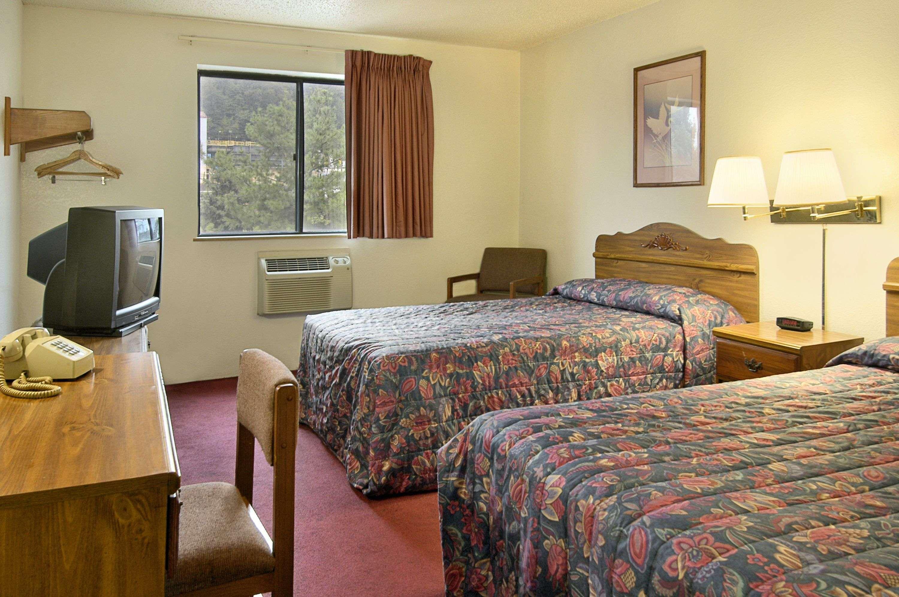 Super 8 Butler Hotel Bilik gambar